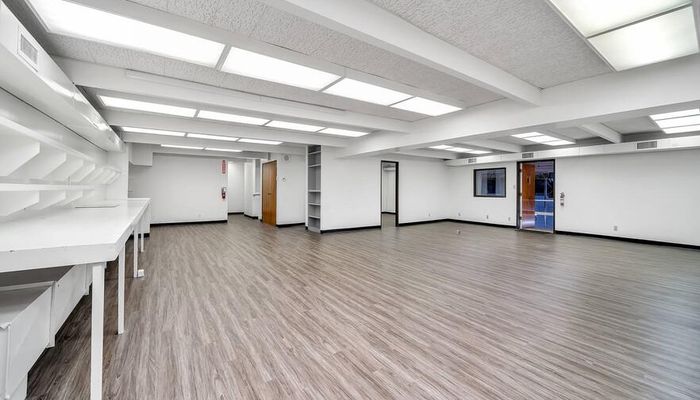 Warehouse Space for Rent at 14208 Towne Ave Los Angeles, CA 90061 - #17