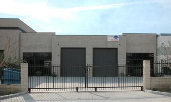 Warehouse Space for Rent located at 1515 Railroad St Glendale, CA 91204