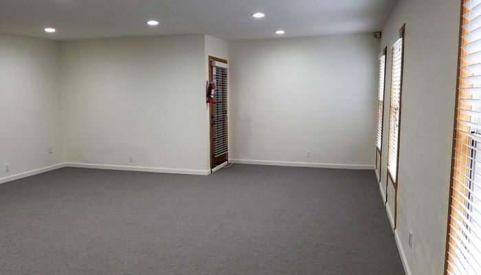 Office Space for Rent at 335-341 Washington Blvd Venice, CA 90292 - #7