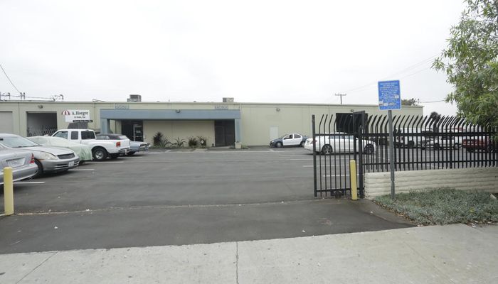 Warehouse Space for Rent at 15610-15630 S Figueroa St Gardena, CA 90248 - #35