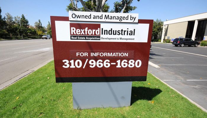 Warehouse Space for Rent at 2353-2373 W La Palma Ave Anaheim, CA 92801 - #4