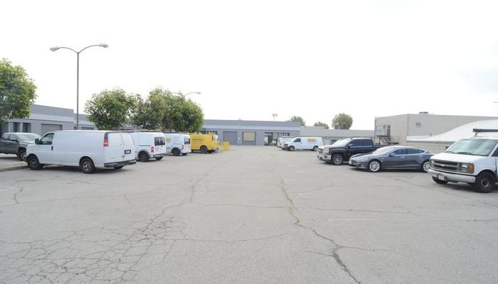 Warehouse Space for Rent at 6850 Vineland Ave North Hollywood, CA 91605 - #8