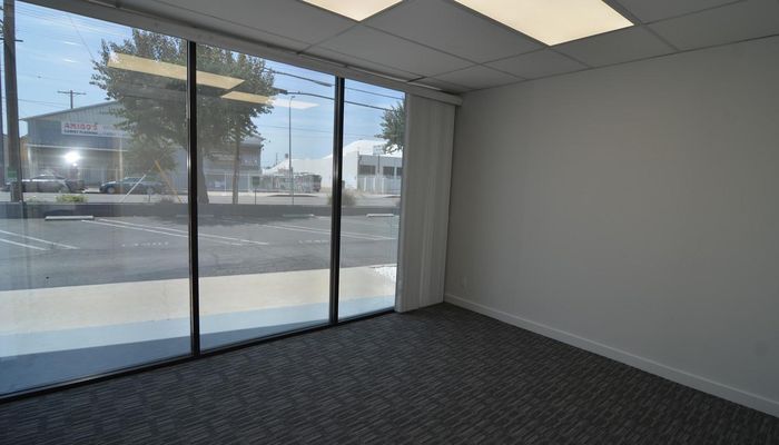 Warehouse Space for Rent at 13401-13431 Saticoy St North Hollywood, CA 91605 - #36