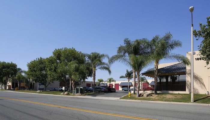 Warehouse Space for Rent at 18650 Collier Ave Lake Elsinore, CA 92530 - #4