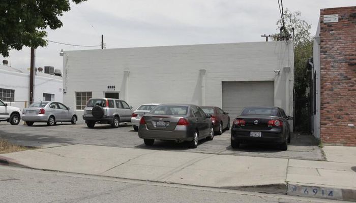 Warehouse Space for Rent at 6926 Farmdale Ave North Hollywood, CA 91605 - #1