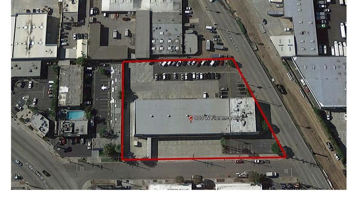 Warehouse Space for Rent at 900 W Florence Ave Inglewood, CA 90301 - #11
