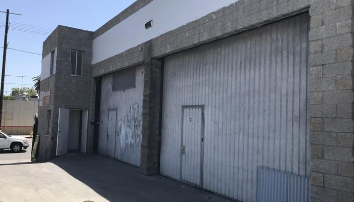 Warehouse Space for Rent at 18627 Parthenia St Northridge, CA 91324 - #3