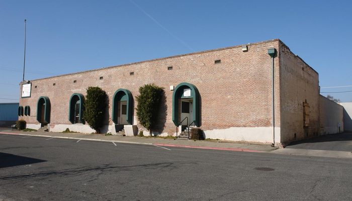 Warehouse Space for Rent at 400 N Johnson St Visalia, CA 93291 - #2