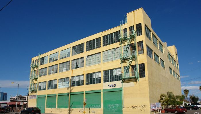 Warehouse Space for Rent at 800-820 McGarry St Los Angeles, CA 90021 - #10