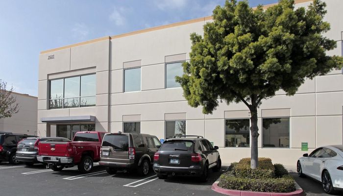 Warehouse Space for Rent at 2921-2923 Tech Ctr Santa Ana, CA 92705 - #3