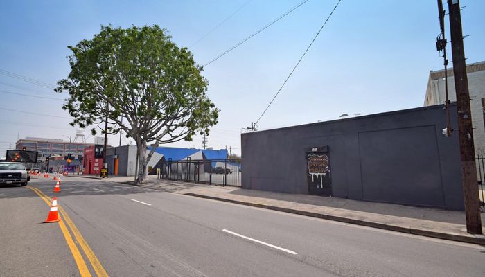 Warehouse Space for Rent at 1926 E 7th St Los Angeles, CA 90021 - #2
