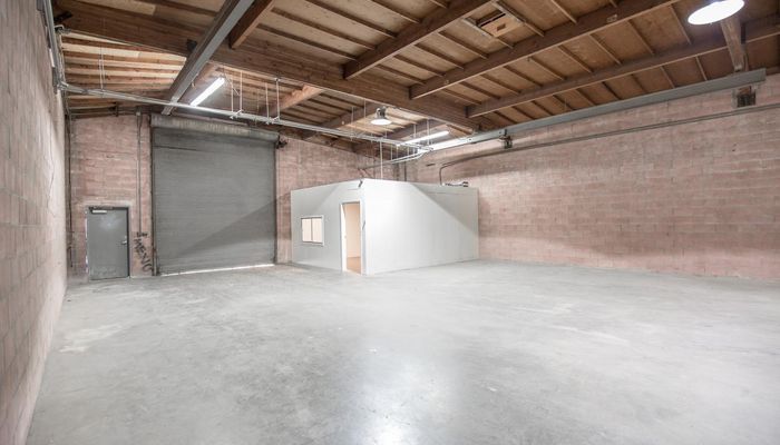 Warehouse Space for Rent at 2815-2819 Southwest Dr Los Angeles, CA 90043 - #6