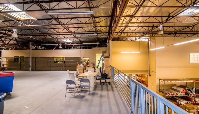 Warehouse Space for Rent at 2444 Porter St Los Angeles, CA 90021 - #75
