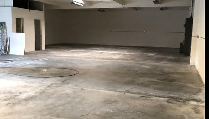 Warehouse Space for Rent at 6641 Sarnia Ave Long Beach, CA 90805 - #11