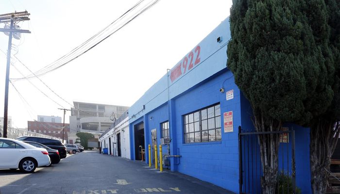 Warehouse Space for Rent at 914-924 N Formosa Ave Los Angeles, CA 90046 - #3