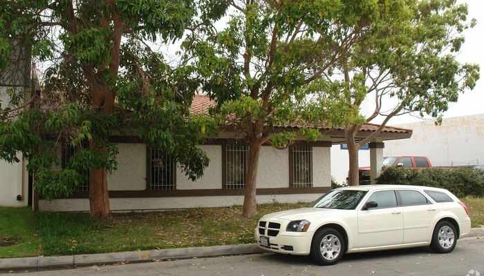 Warehouse Space for Rent at 4011 W Chandler Ave Santa Ana, CA 92704 - #10