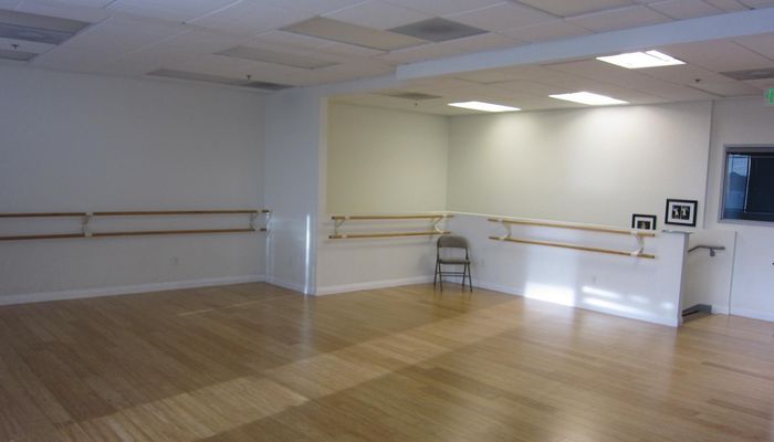 Warehouse Space for Rent at 28368 Constellation Rd Valencia, CA 91355 - #7