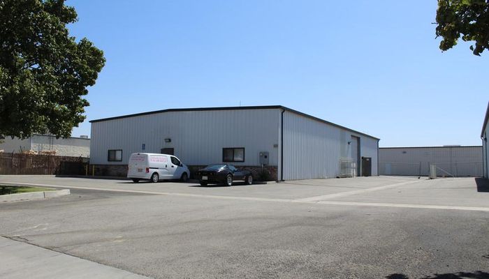 Warehouse Space for Rent at 5221 Gilmore Ave Bakersfield, CA 93308 - #9