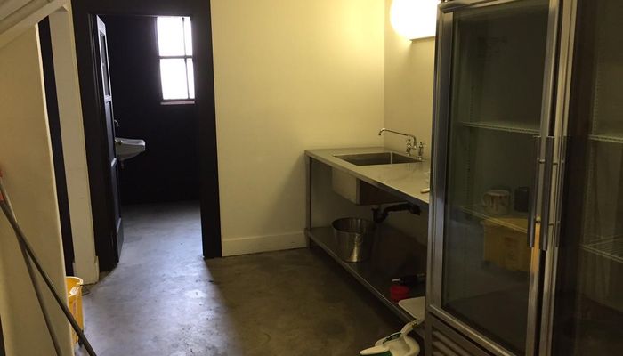 Warehouse Space for Rent at 932 Wilson St Los Angeles, CA 90021 - #11