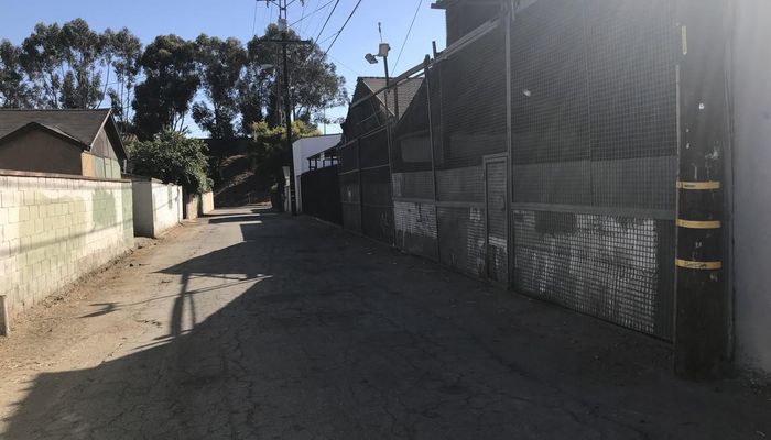 Warehouse Space for Rent at 11688 Atlantic Ave Lynwood, CA 90262 - #13