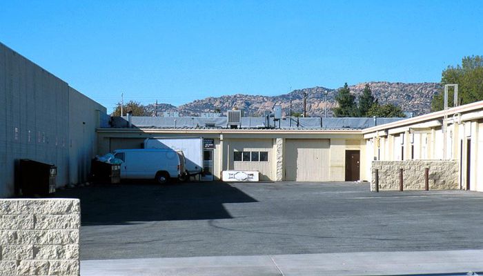 Warehouse Space for Rent at 9525 Cozycroft Ave Chatsworth, CA 91311 - #5