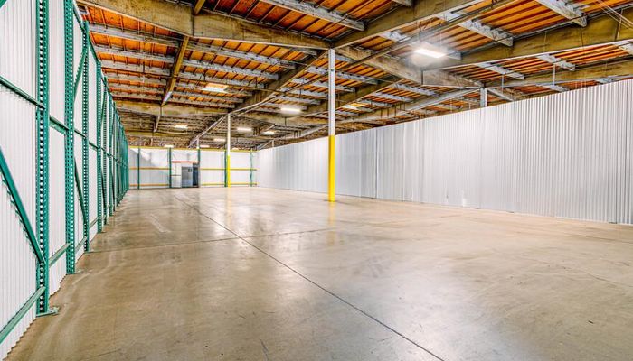 Warehouse Space for Rent at 21350 Lassen St Chatsworth, CA 91311 - #7