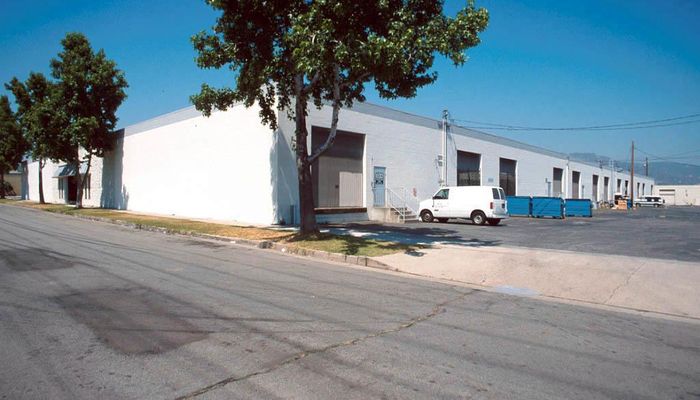 Warehouse Space for Rent at 2210-2240 N Screenland Dr Burbank, CA 91505 - #3