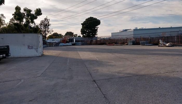 Warehouse Space for Rent at 401 W Dyer Rd Santa Ana, CA 92707 - #5
