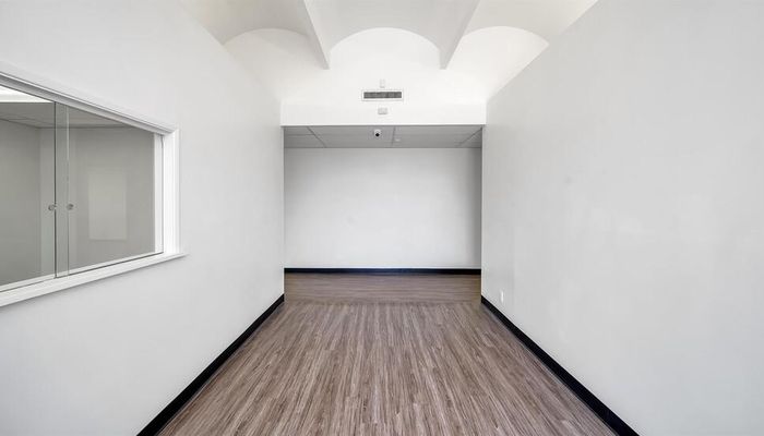 Warehouse Space for Rent at 14208 Towne Ave Los Angeles, CA 90061 - #56