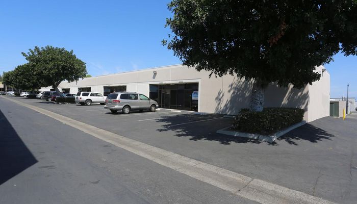 Warehouse Space for Rent at 3426-3446 W Harvard St Santa Ana, CA 92704 - #4