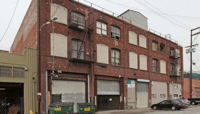 Warehouse Space for Rent at 421-427 Colyton St Los Angeles, CA 90013 - #1