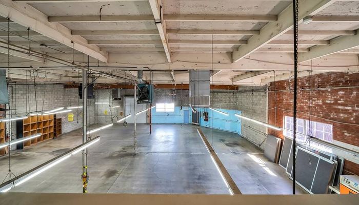 Warehouse Space for Rent at 14208 Towne Ave Los Angeles, CA 90061 - #13