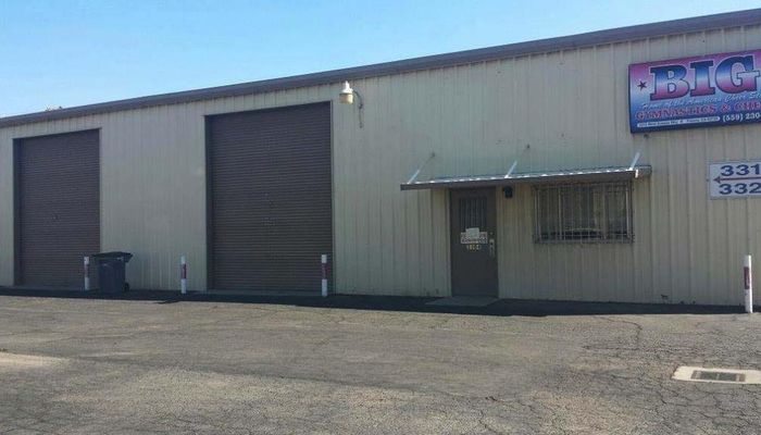 Warehouse Space for Rent at 3304-3328 W Sussex Way Fresno, CA 93722 - #9