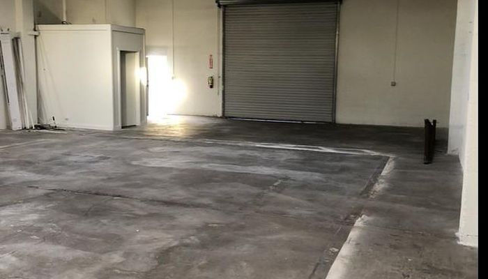 Warehouse Space for Rent at 6641 Sarnia Ave Long Beach, CA 90805 - #6