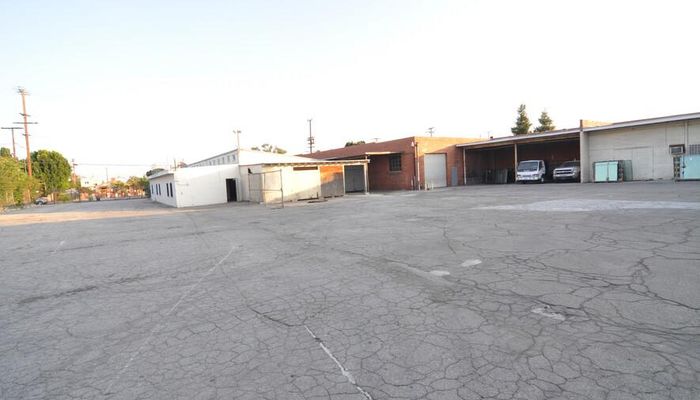 Warehouse Space for Rent at 13303 Louvre St Pacoima, CA 91331 - #14