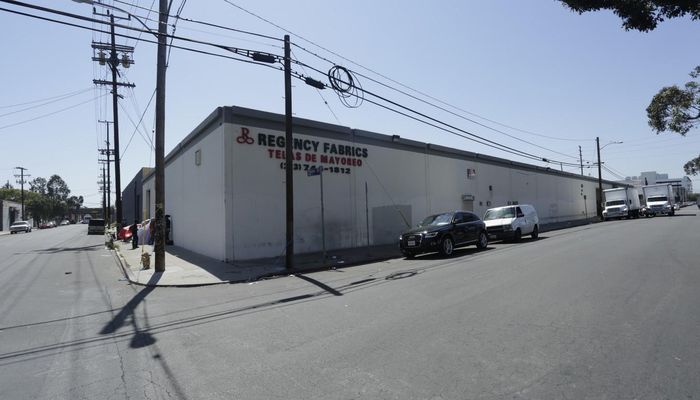 Warehouse Space for Rent at 1016-1020 E 14th Pl Los Angeles, CA 90021 - #4
