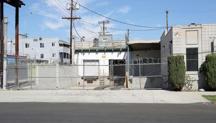 Warehouse Space for Rent at 1327 E 15th St Los Angeles, CA 90021 - #2