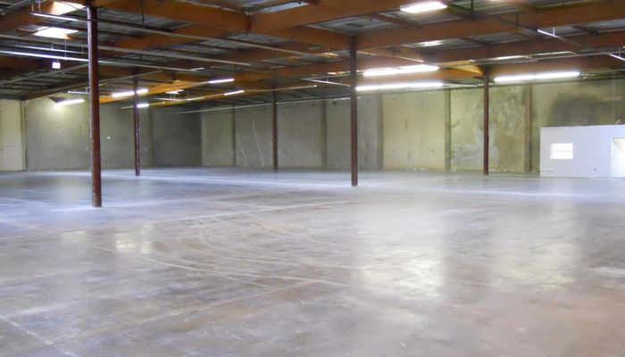 Warehouse Space for Rent at 7104-7110 Jackson St Paramount, CA 90723 - #4