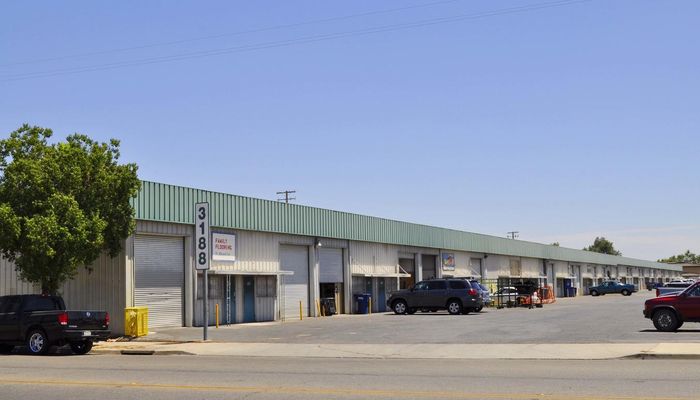 Warehouse Space for Rent at 3188 N Marks Ave Fresno, CA 93722 - #2