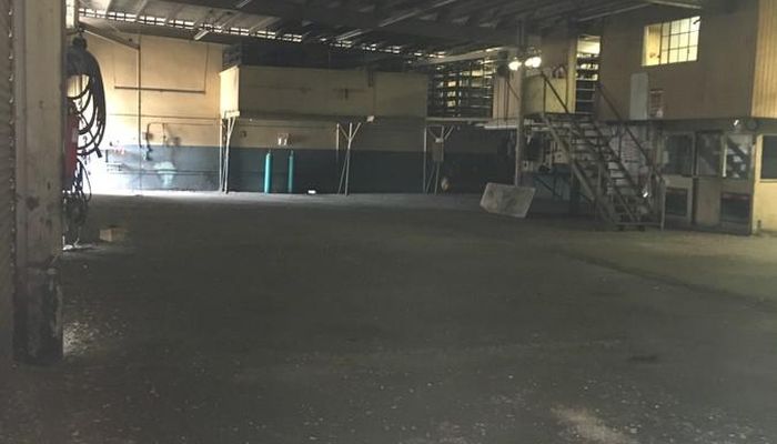 Warehouse Space for Rent at 818-828 E Manchester Ave Los Angeles, CA 90001 - #26