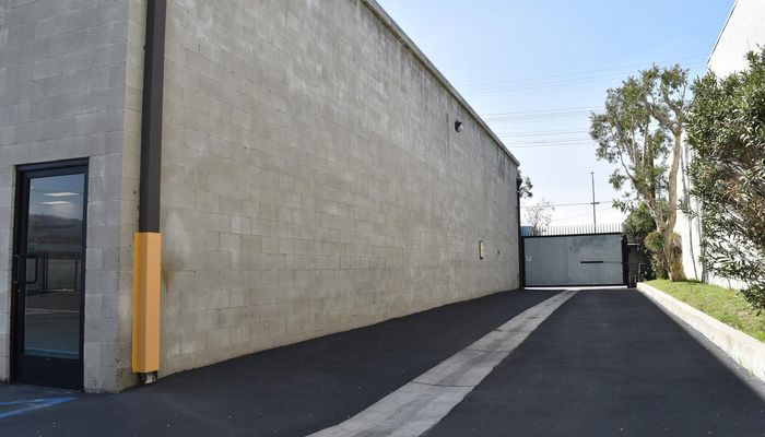 Warehouse Space for Rent at 8950-8952 Glenoaks Blvd Sun Valley, CA 91352 - #12