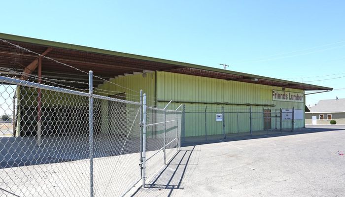 Warehouse Space for Rent at 131 W Orange Ave Porterville, CA 93257 - #6