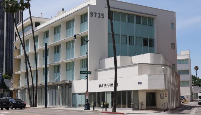 Office Space for Rent at 9735 Wilshire Blvd Beverly Hills, CA 90212 - #2