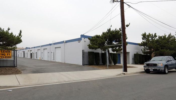 Warehouse Space for Rent at 9601 Cozycroft Ave Chatsworth, CA 91311 - #4