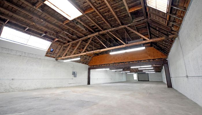 Warehouse Space for Rent at 812 S Mateo St Los Angeles, CA 90021 - #5