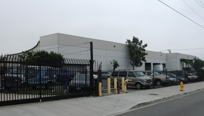 Warehouse Space for Rent at 5080 S Alameda St Vernon, CA 90058 - #1