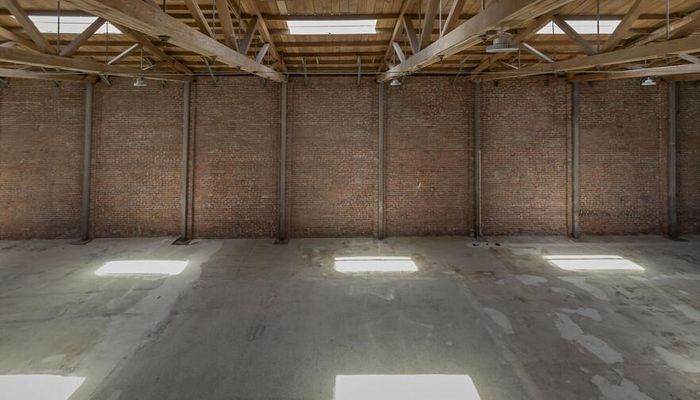 Warehouse Space for Rent at 2028 Bay St Los Angeles, CA 90021 - #32
