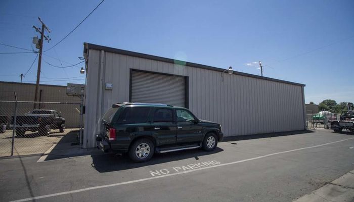 Warehouse Space for Rent at 1309 S Main St Porterville, CA 93257 - #20