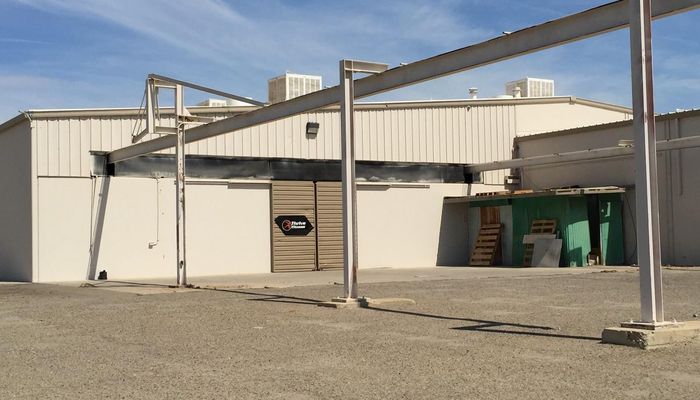Warehouse Space for Rent at 4377-4379 N Brawley Ave Fresno, CA 93722 - #4