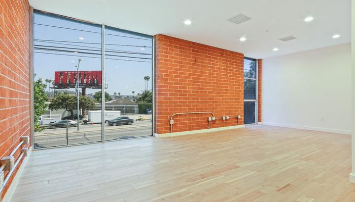 Office Space for Sale at 8717-8719 Venice Blvd Los Angeles, CA 90034 - #8